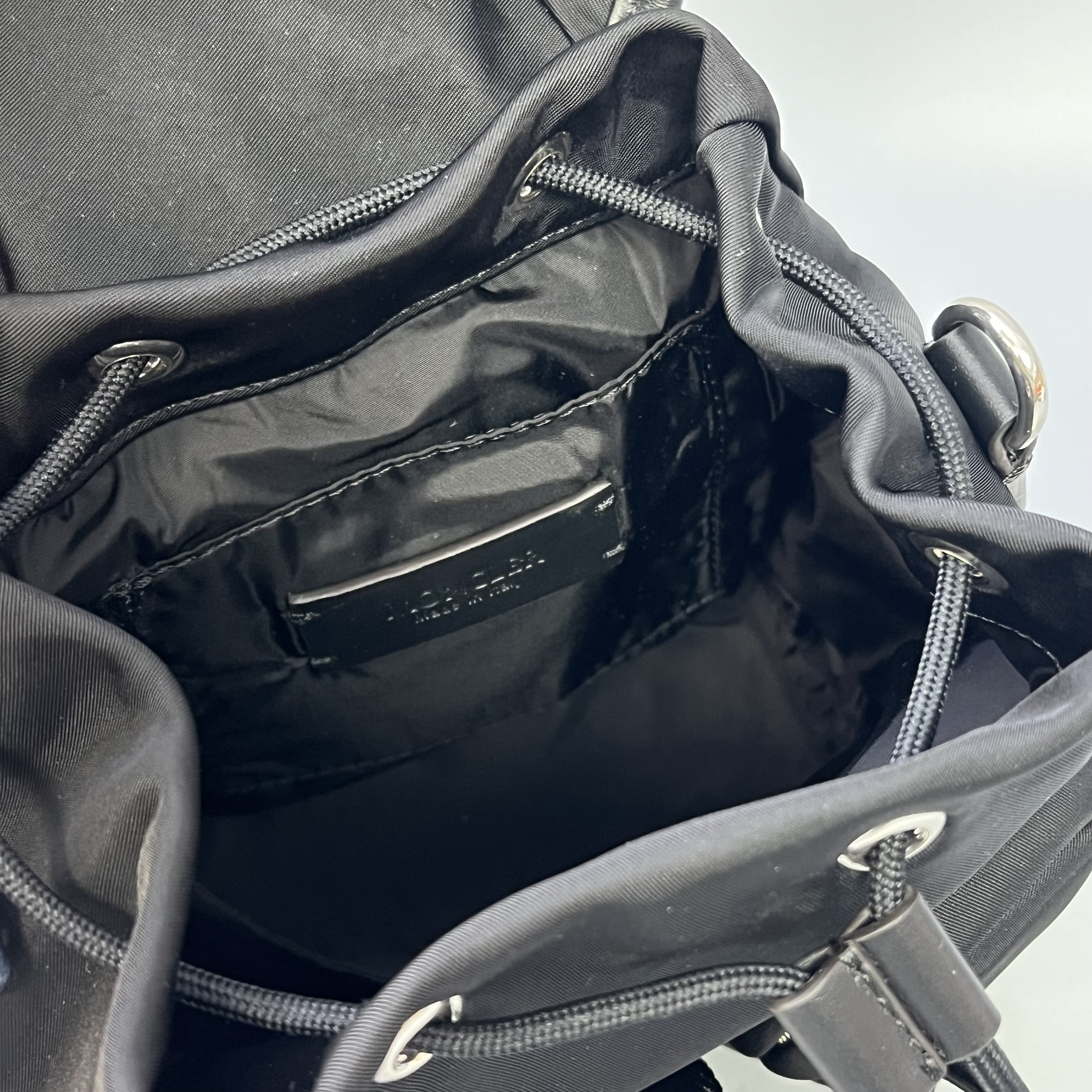 MONCLER L109B 5A00003 M6980 999