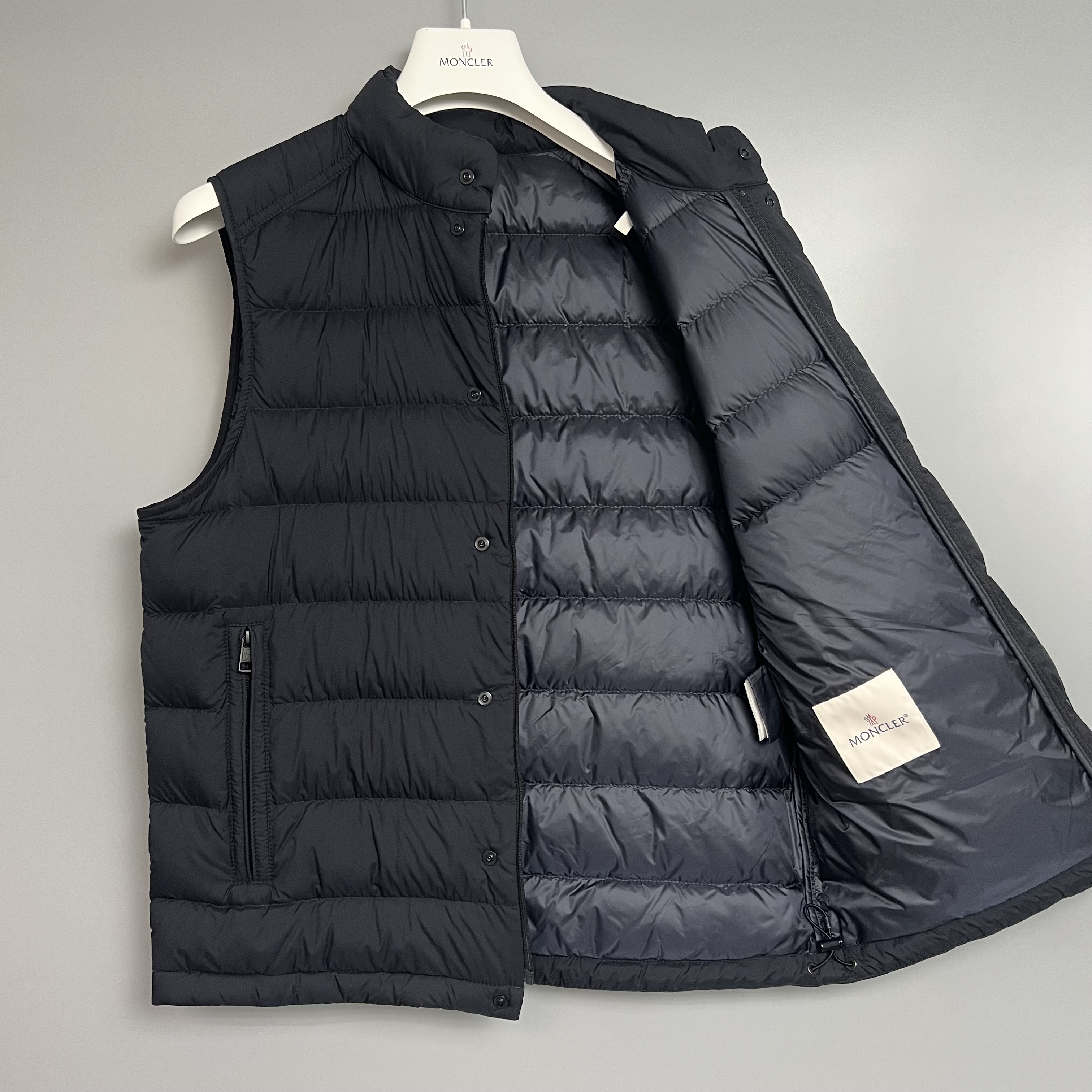 Moncler L1091 1A00078 597YD 776
