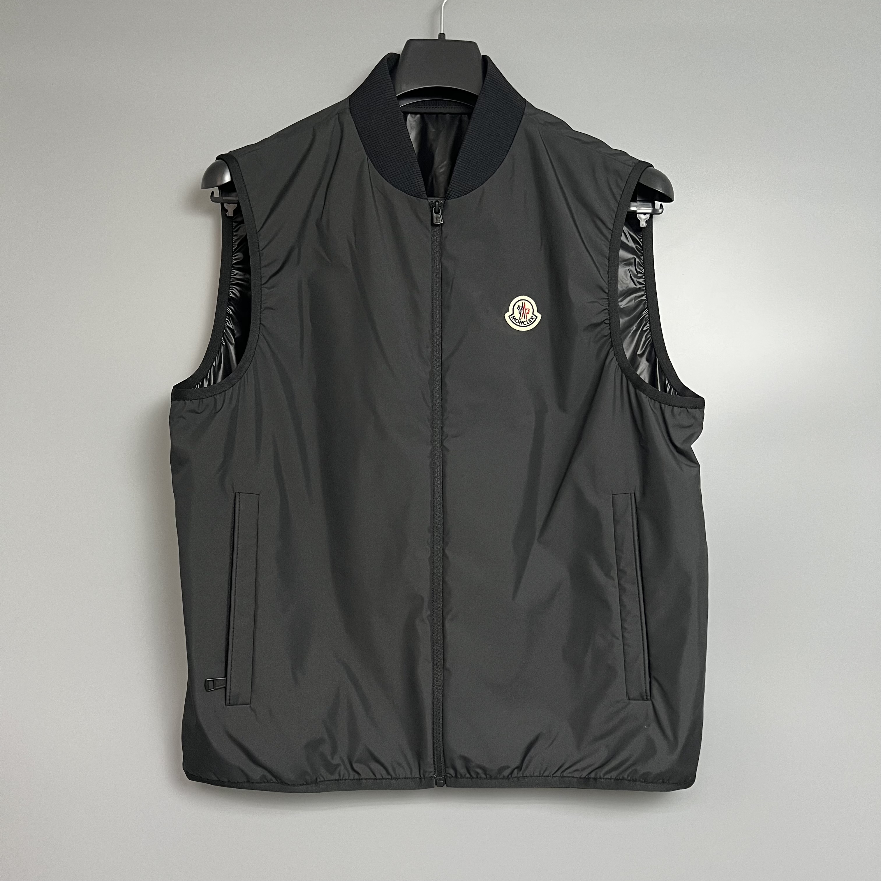 Moncler L1091 1A00108 597YW 999