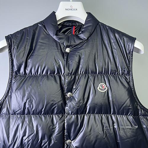 MONCLER L10911A00143 597YX 778