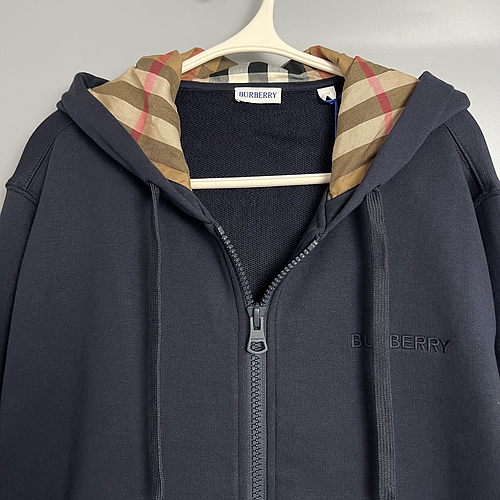 BURBERRY 81136081