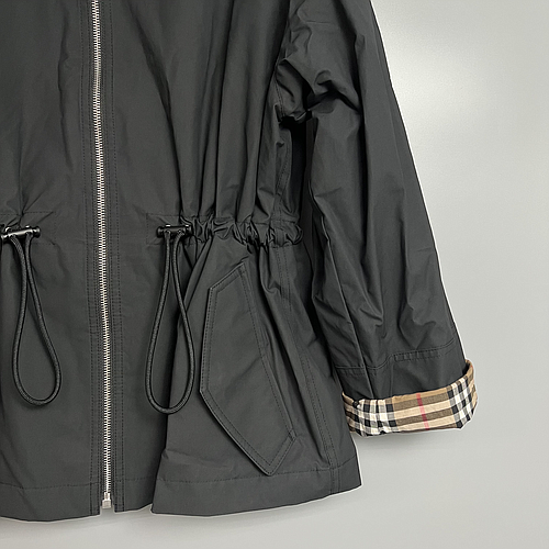 BURBERRY 8122248