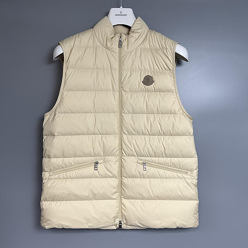 Moncler L1091 1A00097 549SK 20A
