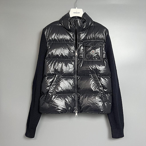 Moncler L1093 9B00023 M7774 778